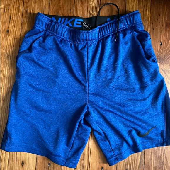 Nike Dri-FIT Men's Training Shorts - Standard Fit - Size Small - Picture 2 of 4
